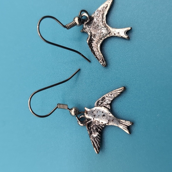 Silver Toned Swift Bird Shaped Focus Drop Dangle Hook Earrings - Picture 6 of 7